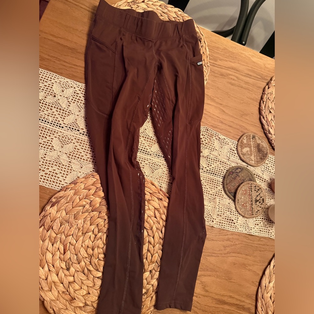 NWOT Kerrits Horseback Riding Tights/Leggings in Brown